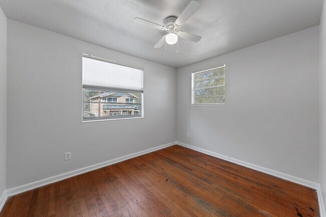 Building Photo - 1531 Louisiana St