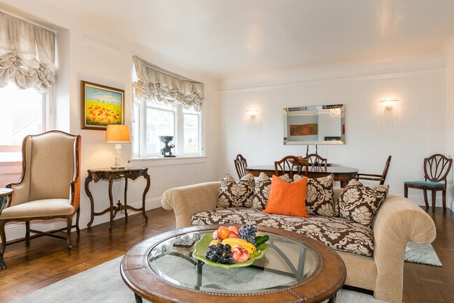 Photo - 2261 Union St Apartment