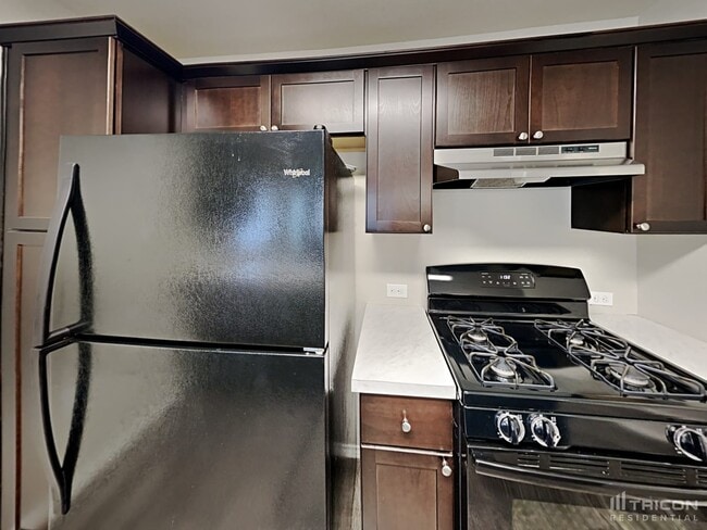 Foto del edificio - 8718 Segura Wy