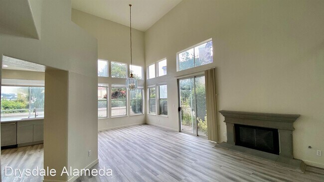 Foto del edificio - 3 br, 3 bath House - 115 Keil Bay