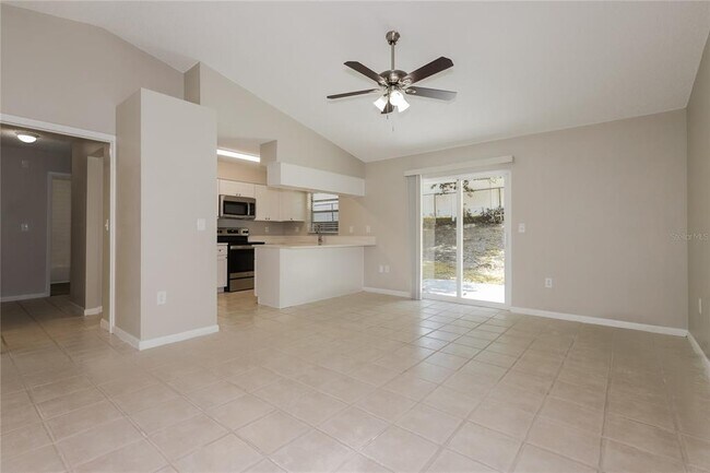 Foto del edificio - 5525 Southgrove Ct