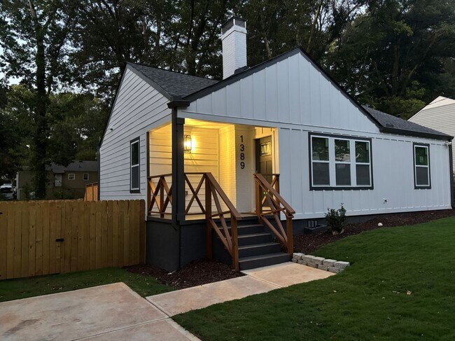 Foto del edificio - 1389 Lanvale Dr SW