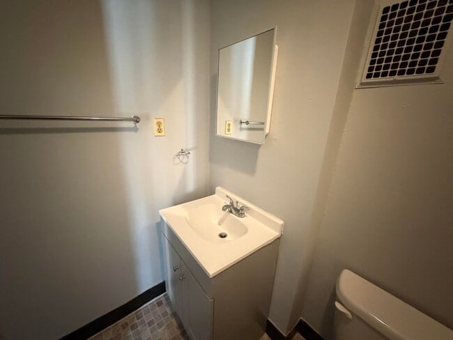 Foto del edificio - 528-3 Grant-