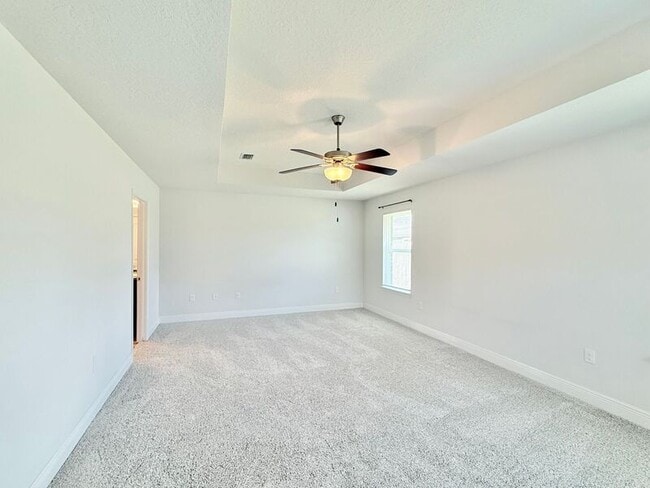 Building Photo - 4117 Hazelhurst Dr