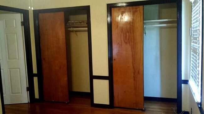 Building Photo - 19 Lyncrest Dr