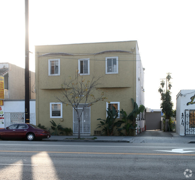 Building Photo - 1818 N. Broadway Ave.