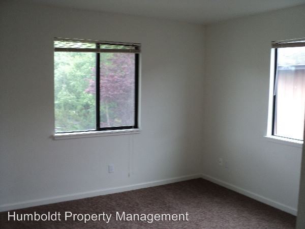 Building Photo - 1511-1537 Stewart Ct