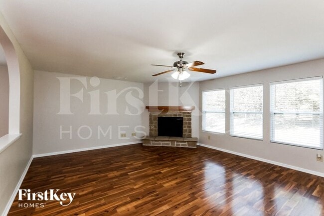 Foto del edificio - 2549 Spring Breeze Way