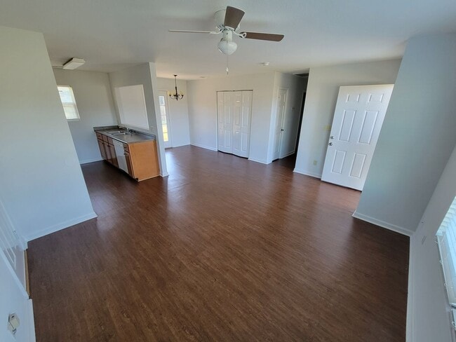 Building Photo - 6446 Swallowtail Dr