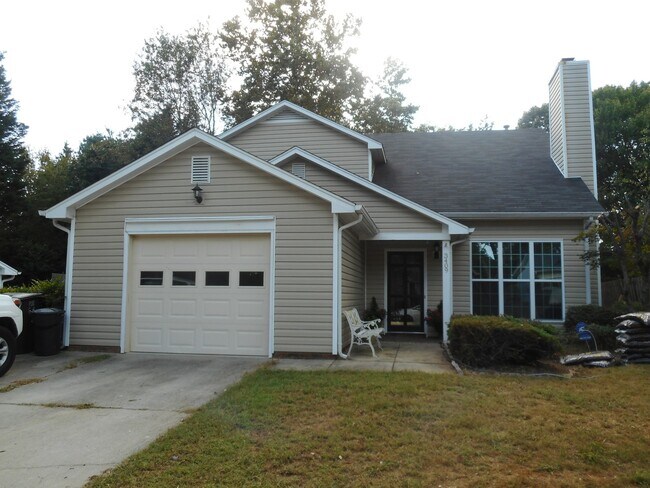 Foto del edificio - Beautiful Home in Northwest Greensboro