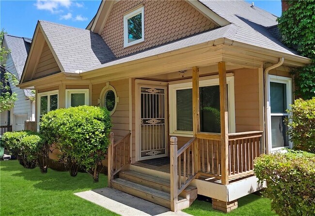 Foto del edificio - 957 Oak St SW