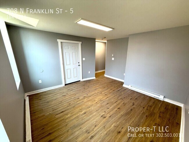 Photo - 708 N Franklin St Apartment