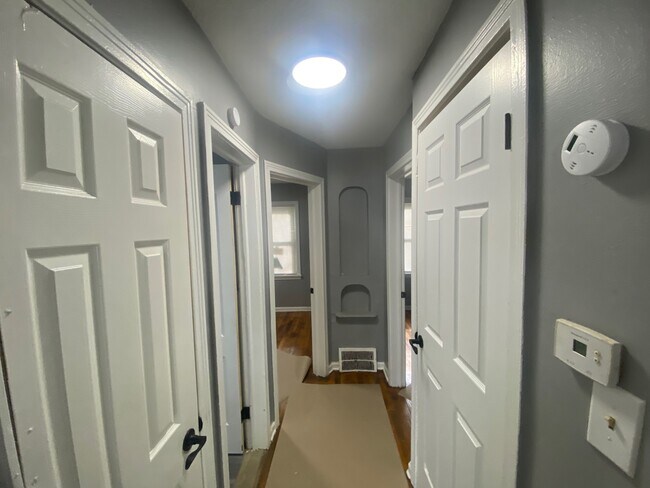 Building Photo - ROSEMOUNT 8850
