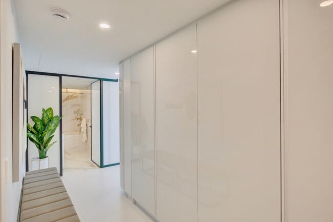 Building Photo - 1033 Nelson St.