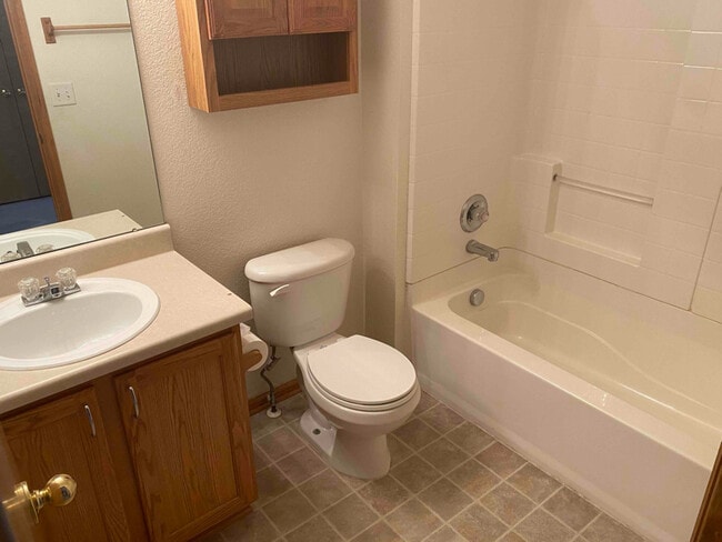 Photo - 8030 S Kittredge Ct (Englewood, CO) Apartment