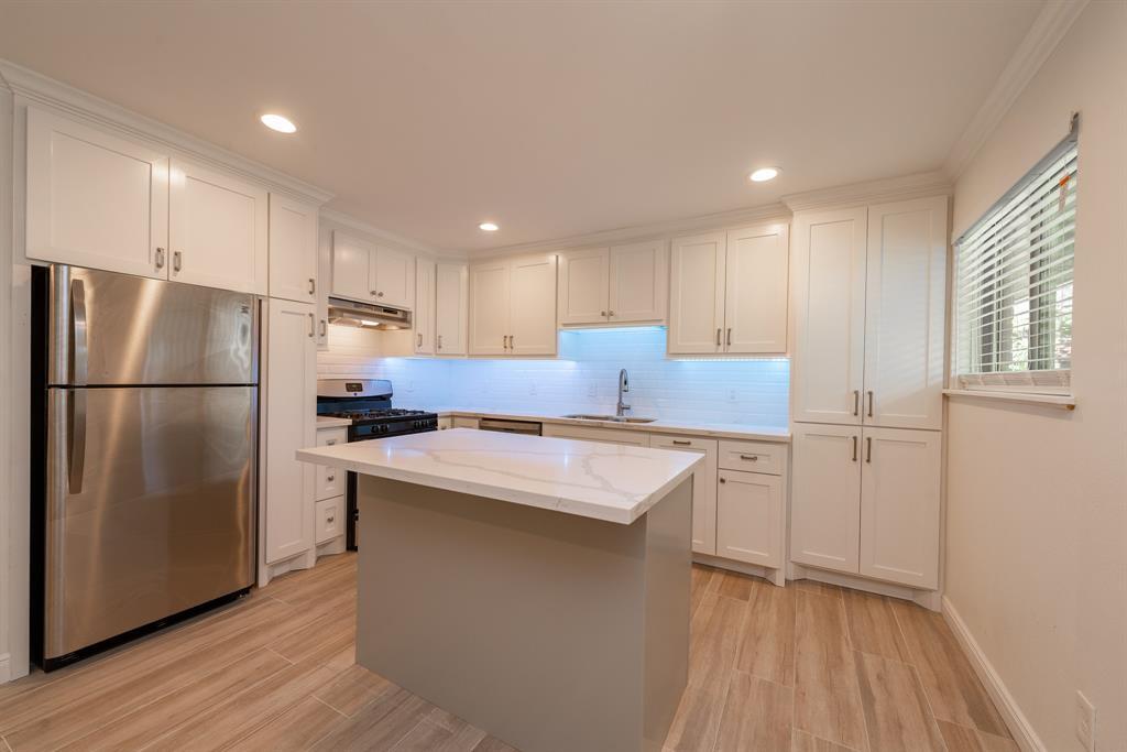 Foto principal - 1529 Wirt Rd