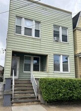 Building Photo - 339 Danforth Ave