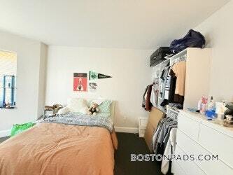 Foto del edificio - 829 Beacon St