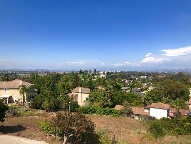 Building Photo - Gorgeous 2 Bed in Fire Mountain with Amazi...