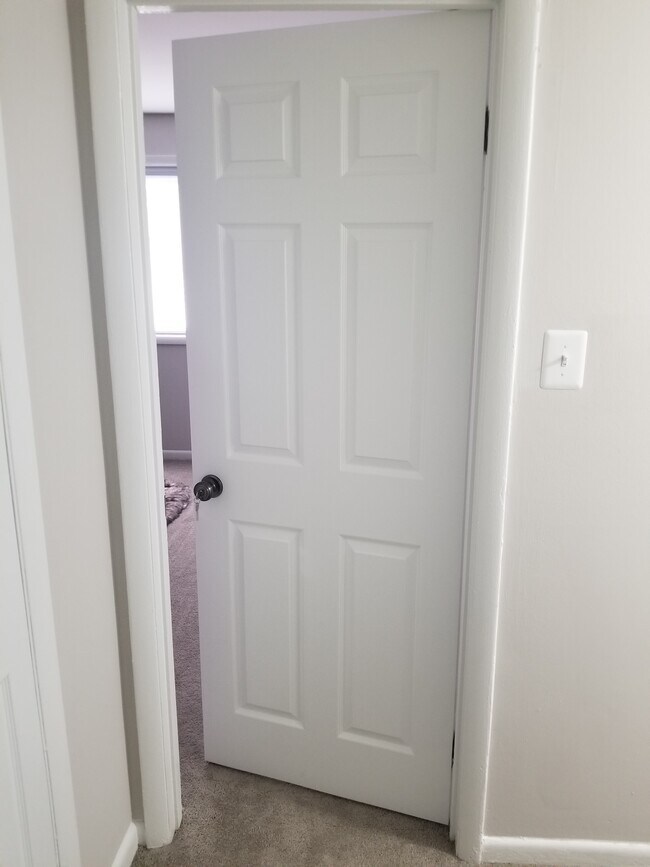 3124 Brinkley Rd Unit 302 Room B, Temple Hills, MD 20748 Condo for