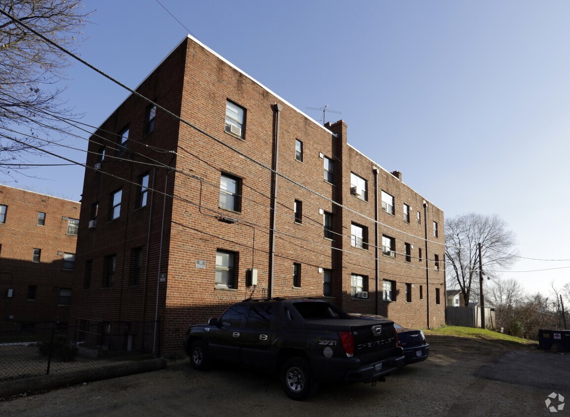 Foto del edificio - 1625-1633 Morris Rd SE