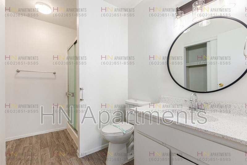 Foto del edificio - 8639 N 7th St