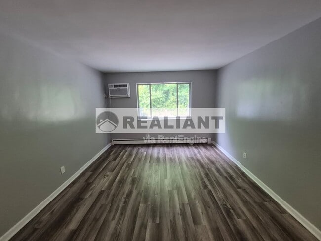Photo - 2517 Warren Street Apartment