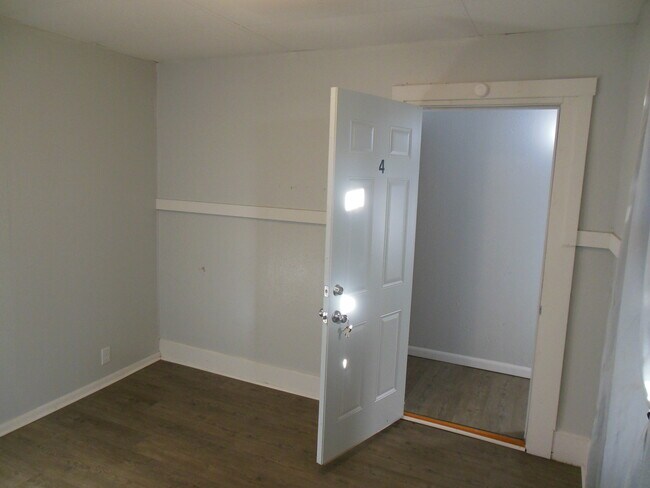 Foto del edificio - 1329 N 8th St