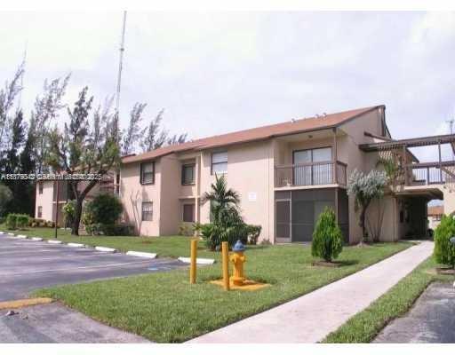 Foto principal - 445 NW 210th St