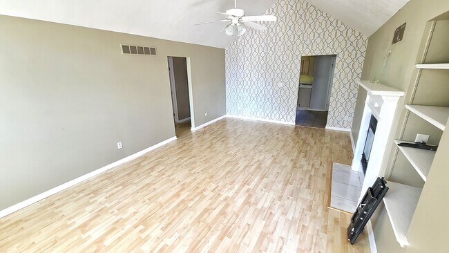 Foto del edificio - 10405 Vantage Rd