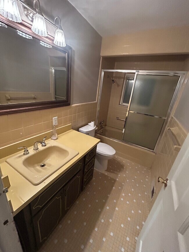 Foto del edificio - 3191 Belmont St