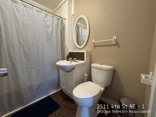 Foto del edificio - 2511 4th St NE