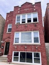 Building Photo - 2817 N Clybourn Ave