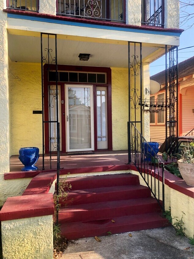 Foto principal - 2823 Broadway St
