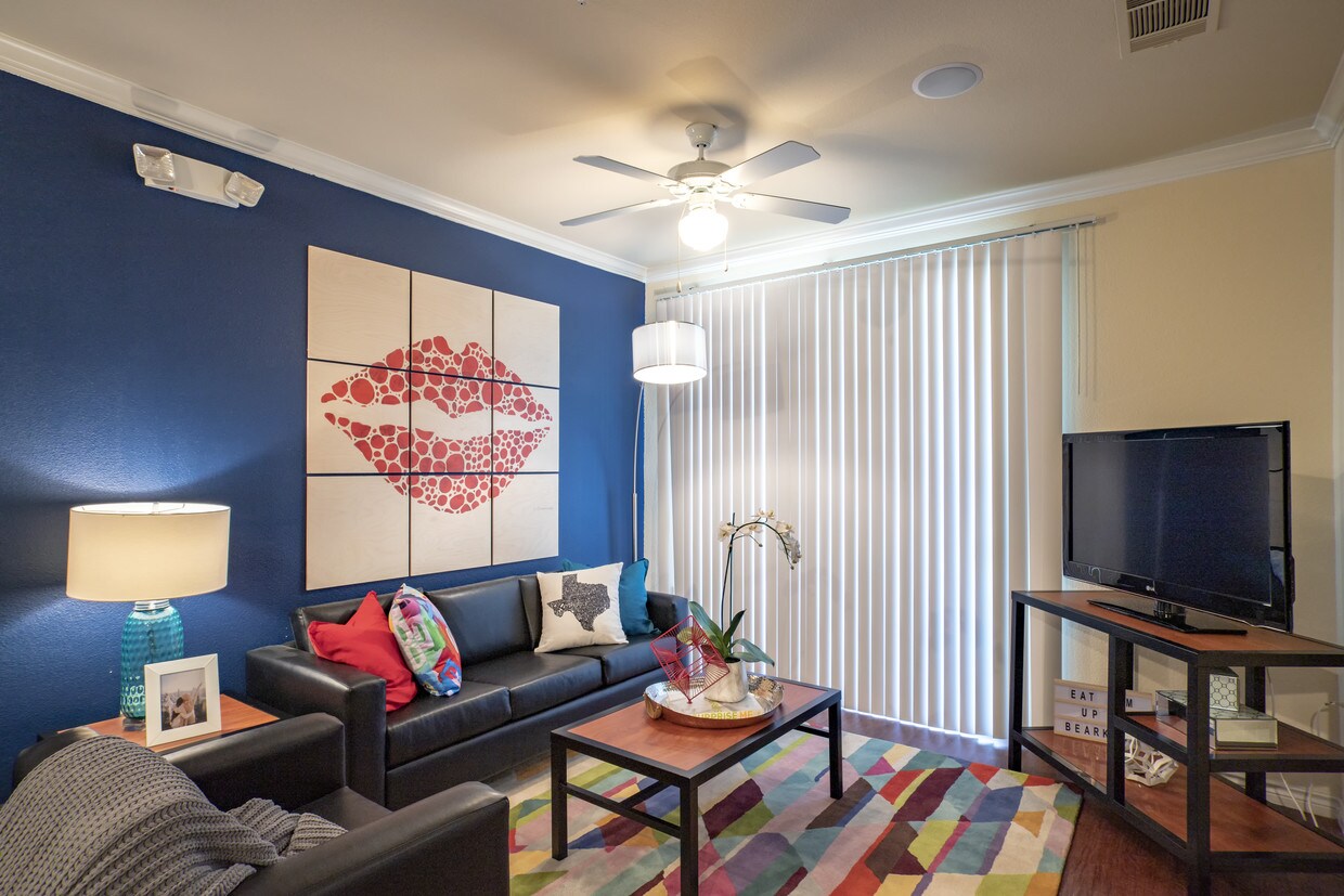 Forum at Sam Houston Apartments in Huntsville, TX