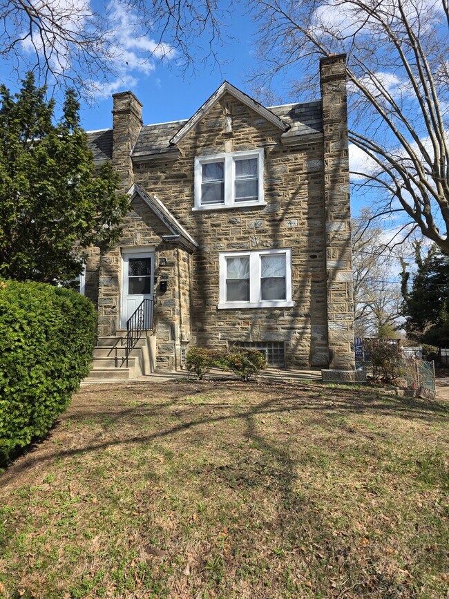 Exterior Property - 6529 N 5th St