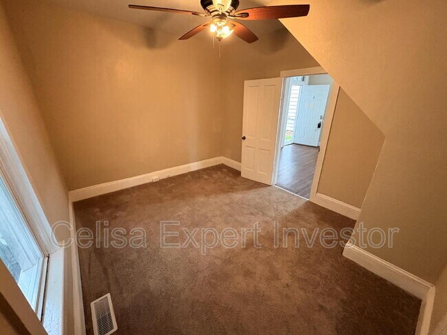 Foto del edificio - 2506 Miner St