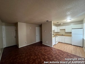 Building Photo - 300 Moursund Blvd