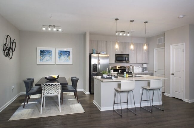 Building Photo - Legacy 521 Apartments