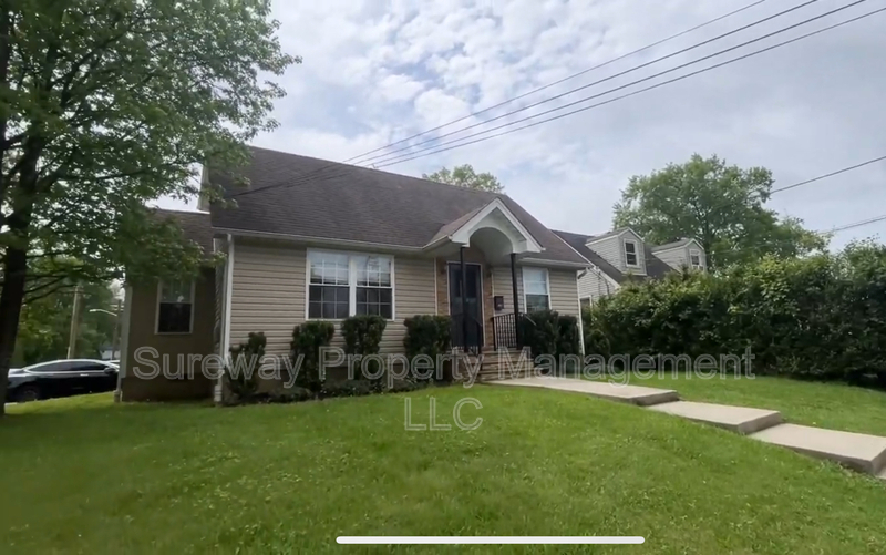 Primary Photo - 2712 Maple Ave