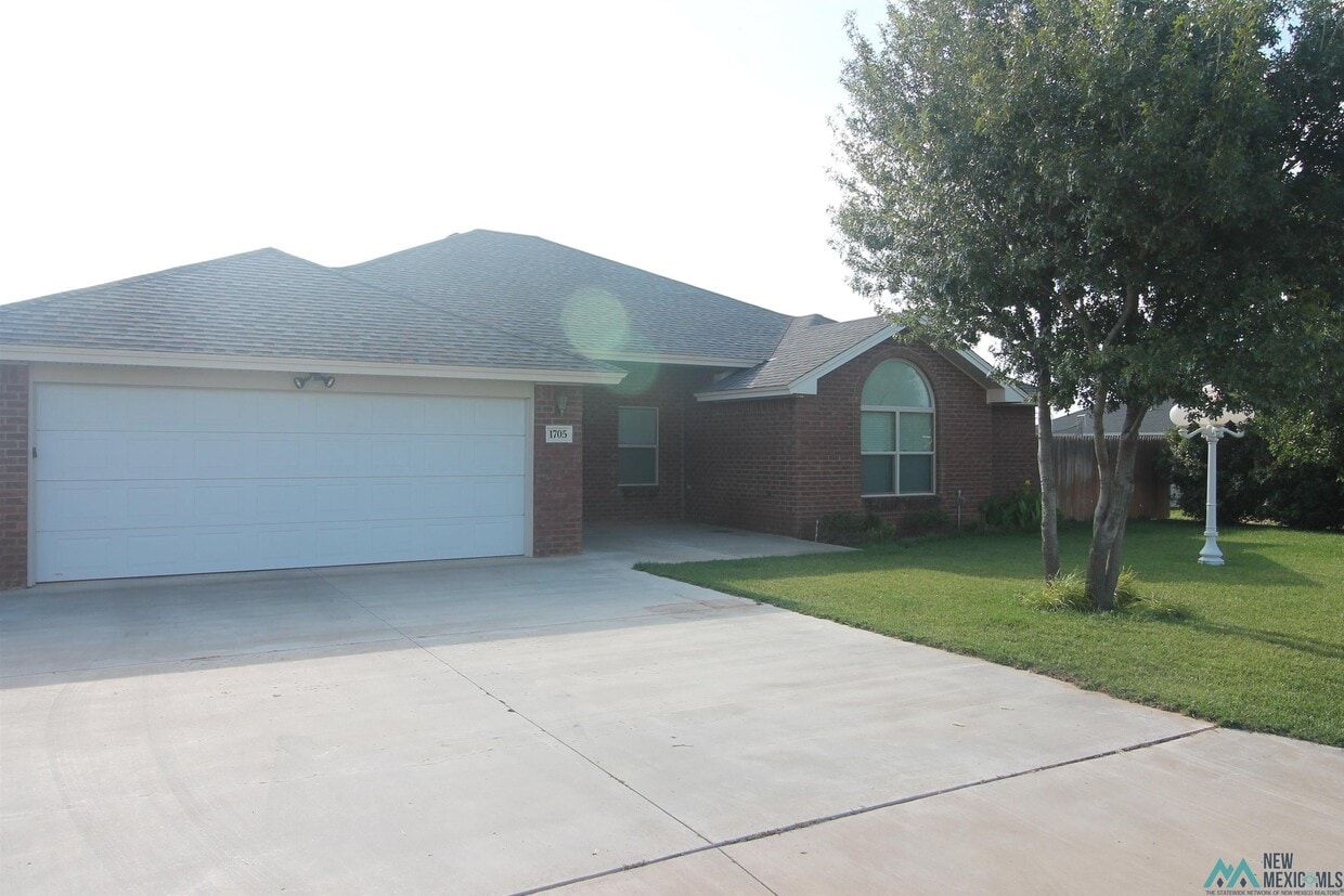 Primary Photo - 1705 Tiffani Ln