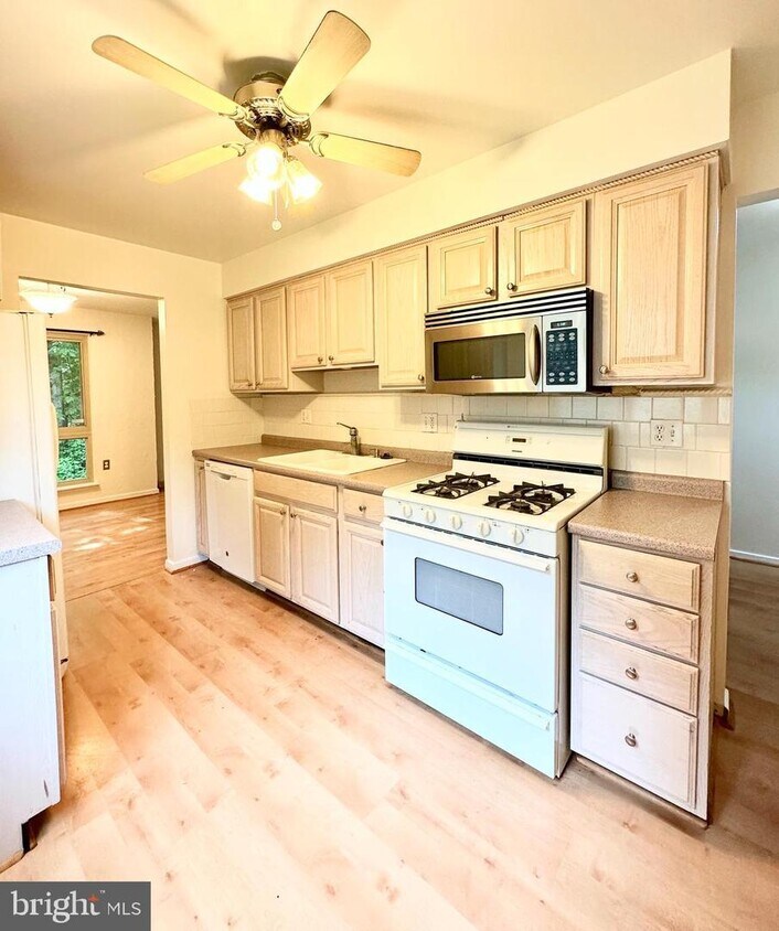 Foto principal - 11592 Embers Ct