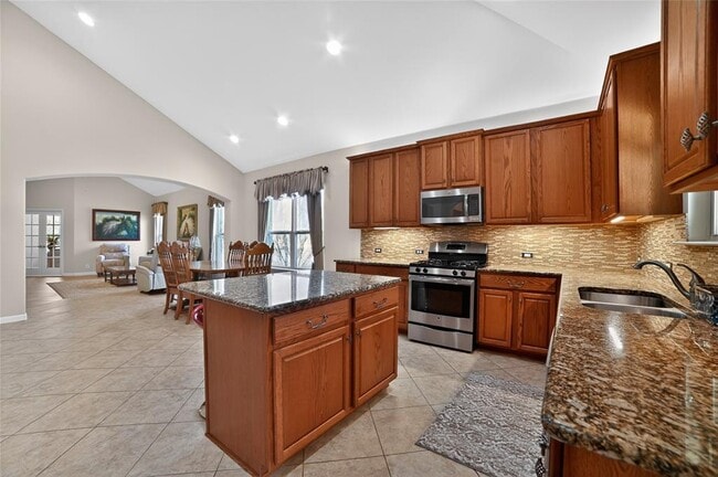 Foto del edificio - 2232 Jake Pickle Pass