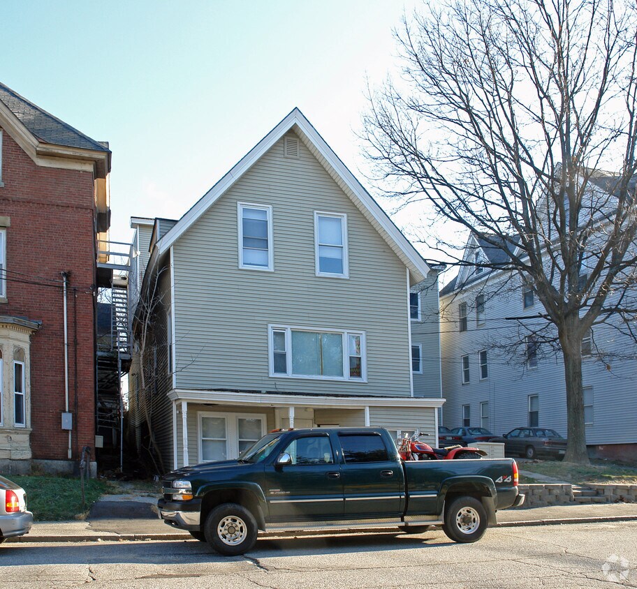 Building Photo - 122-126 Blake St