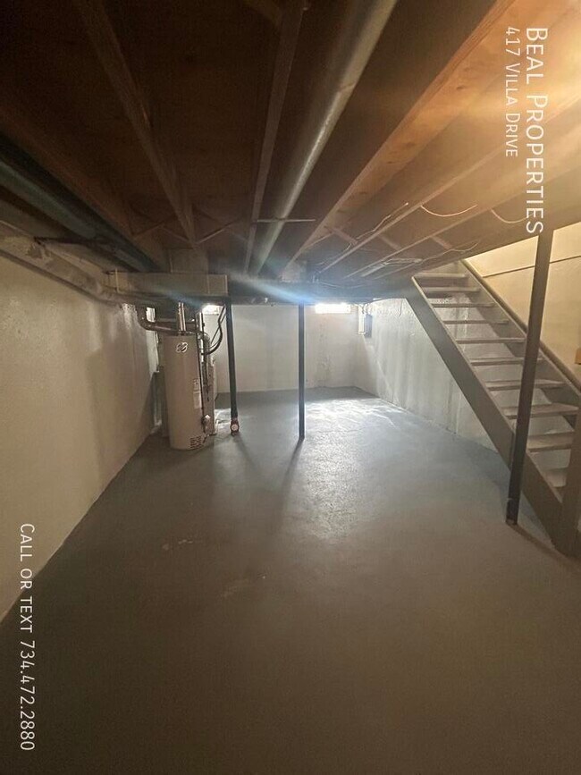 Building Photo - 417 Villa Dr