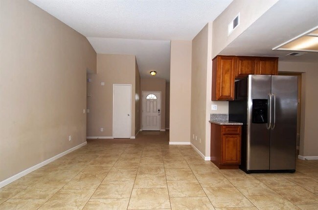 Foto del edificio - 7964 Grace Ave