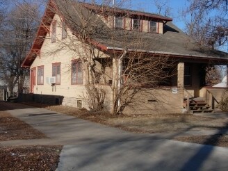  - 1011 N 30th St