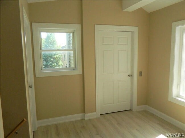 Foto del edificio - 417 Center St