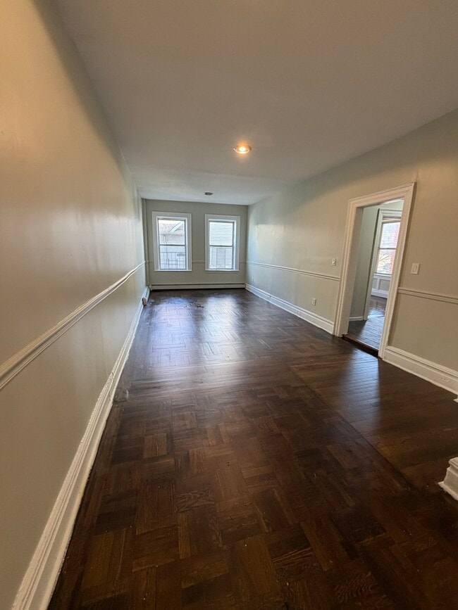 Building Photo - 376 Park Ave