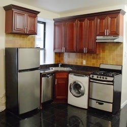 Primary Photo - 204 W 109th St